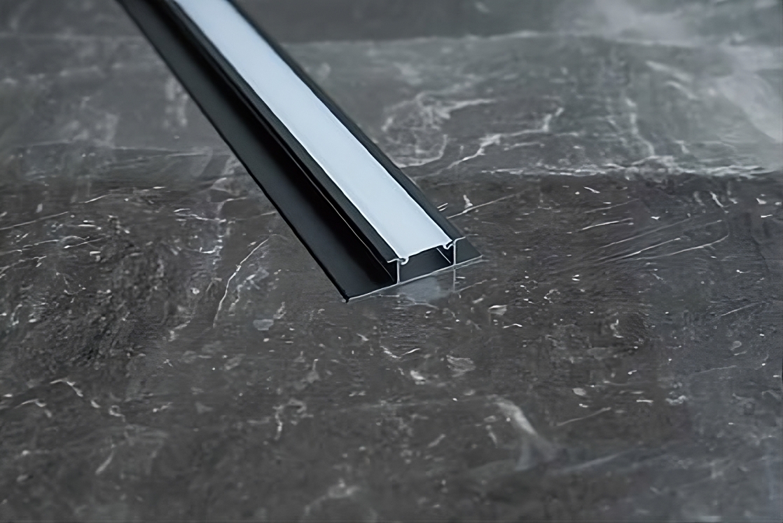 Köztes Alumínium profil LED világításhoz 5512