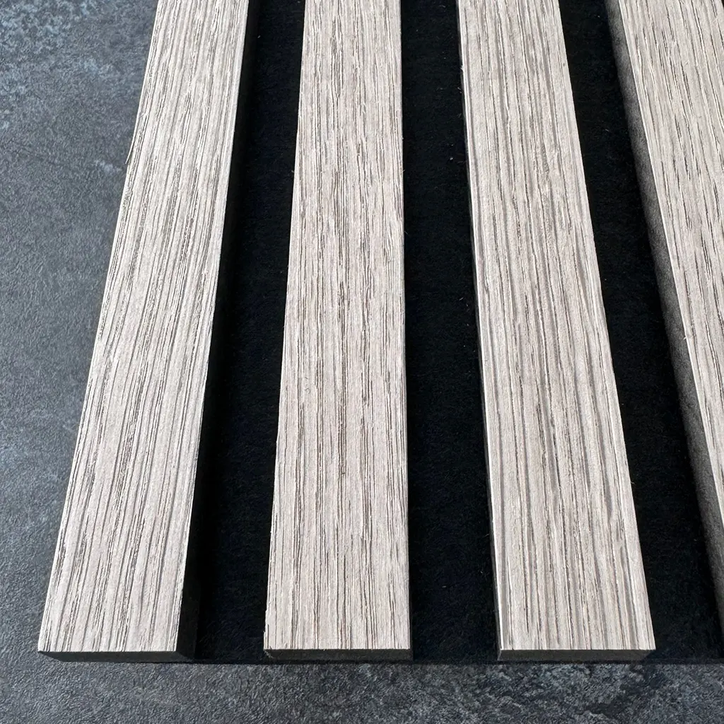 QWALLZ-Akusztikus-Falpanel-Szurke-Tolgy_2