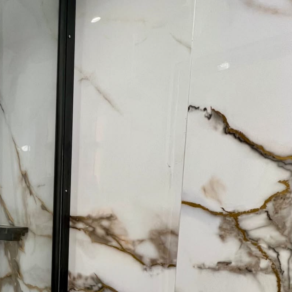 PVC Falpanel illesztési hullám